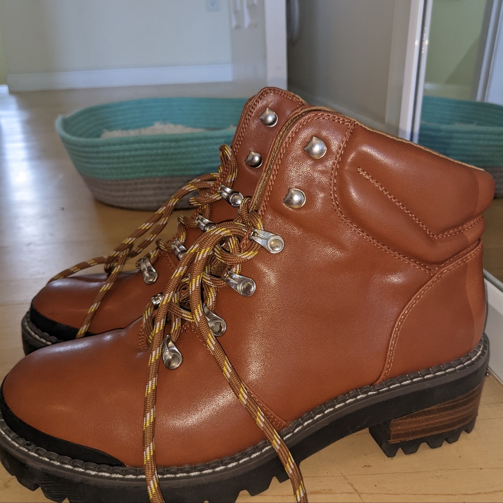 Hiking Boots Size 8